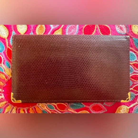 Beautiful Cartier Bordeaux burgundy leather wallet with gold hardware. EUC 7x4” - Picture 2 of 11